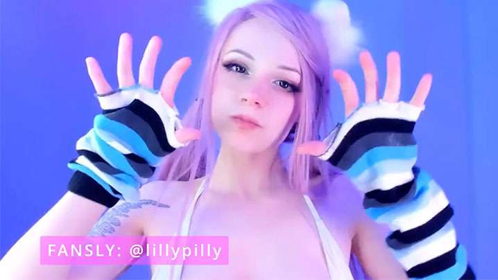 【ASMR】可爱美女用香蕉来口交